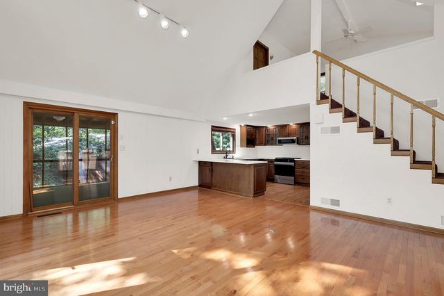 986 WALDEN RD, Hedgesville, WV 25427