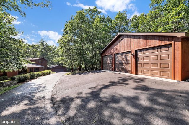 986 WALDEN RD, Hedgesville, WV 25427