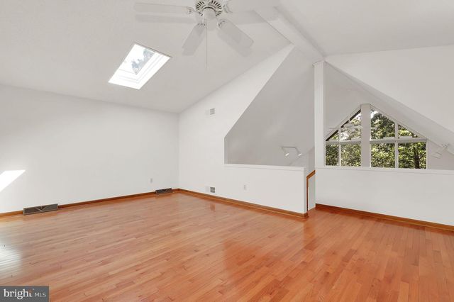 986 WALDEN RD, Hedgesville, WV 25427