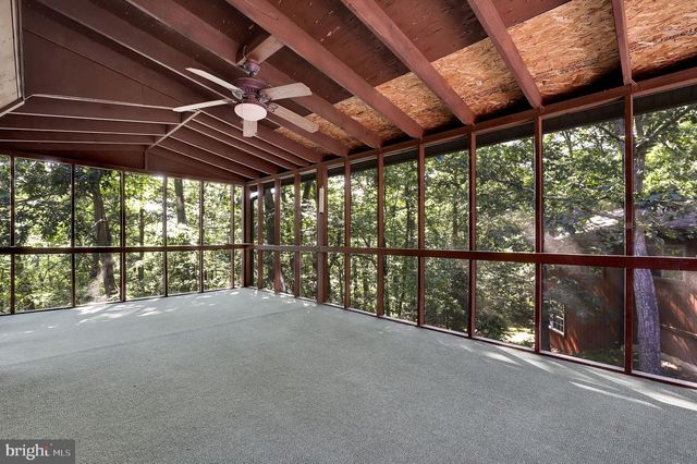 986 WALDEN RD, Hedgesville, WV 25427