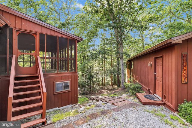 986 WALDEN RD, Hedgesville, WV 25427