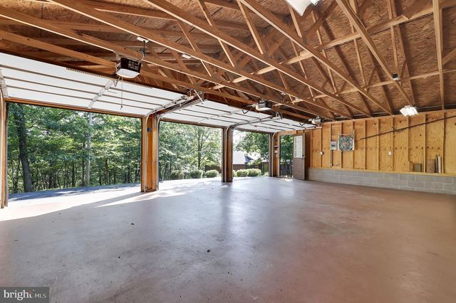 986 WALDEN RD, Hedgesville, WV 25427