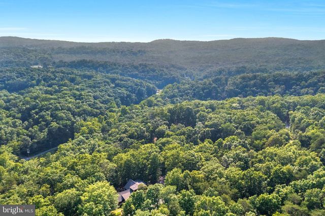 986 WALDEN RD, Hedgesville, WV 25427