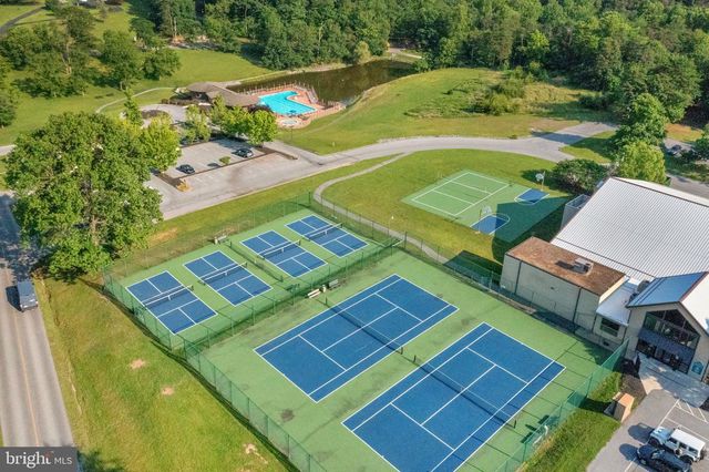 986 WALDEN RD, Hedgesville, WV 25427