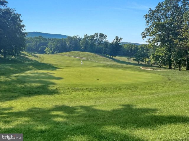 986 WALDEN RD, Hedgesville, WV 25427