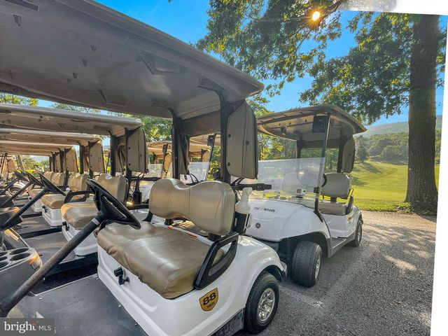 986 WALDEN RD, Hedgesville, WV 25427