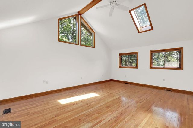 986 WALDEN RD, Hedgesville, WV 25427