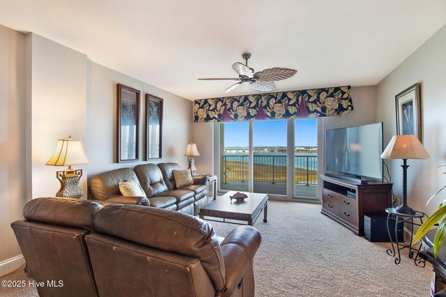 100 Olde Towne Yacht Club Road 512, Beaufort, NC 28516