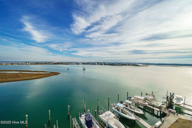 100 Olde Towne Yacht Club Road 512, Beaufort, NC 28516