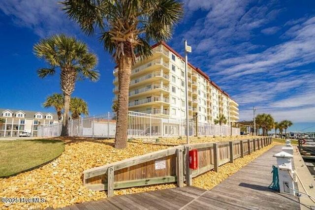 100 Olde Towne Yacht Club Road 512, Beaufort, NC 28516