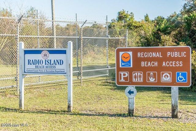 100 Olde Towne Yacht Club Road 512, Beaufort, NC 28516