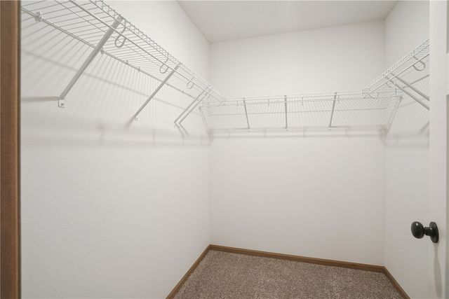 3329 Center Court, Robins, IA 52328