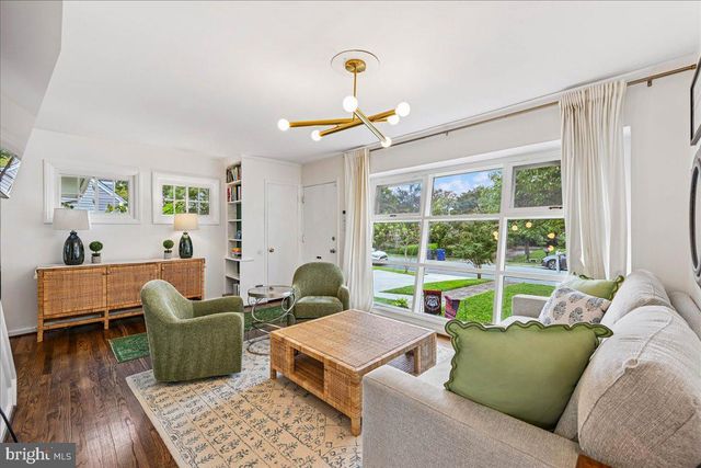 6722 WILLIAMS DR, Alexandria, VA 22307