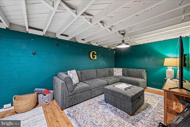 6722 WILLIAMS DR, Alexandria, VA 22307