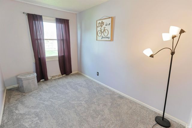 915 S Dale Avenue, Mishawaka, IN 46544