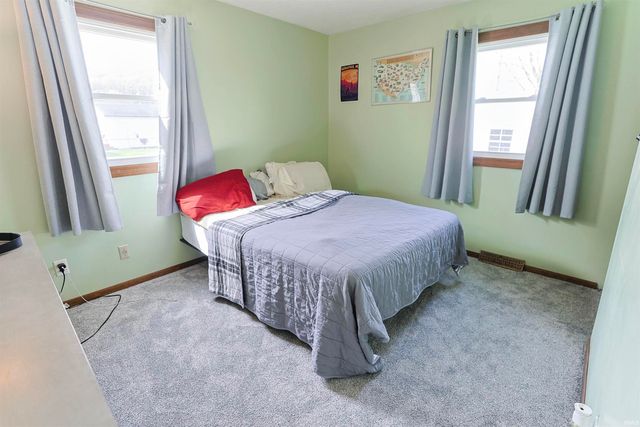 915 S Dale Avenue, Mishawaka, IN 46544