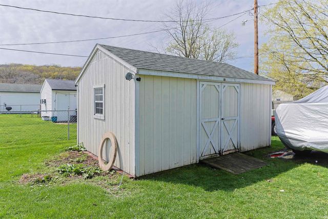 915 S Dale Avenue, Mishawaka, IN 46544