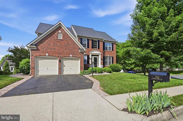 753 BONNIE RIDGE DR NE, Leesburg, VA 20176