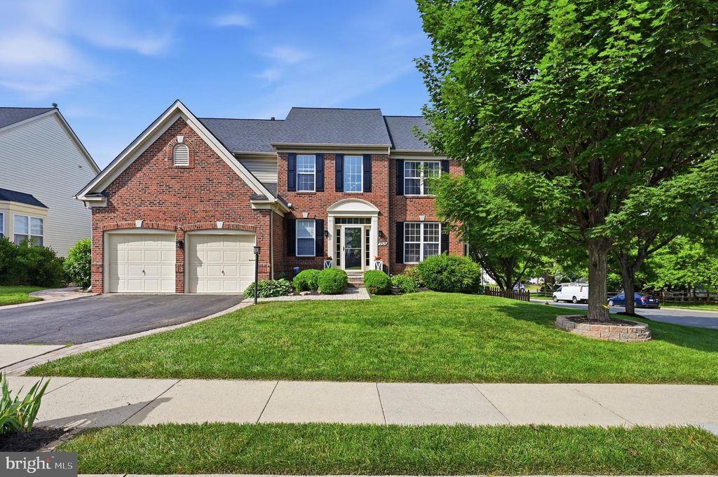 753 BONNIE RIDGE DR NE, Leesburg, VA 20176