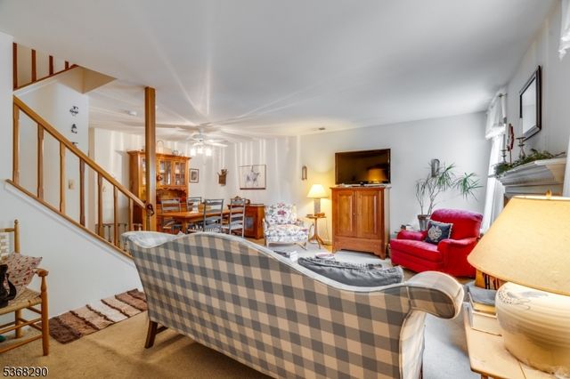 43 Nottingham Way, Franklin Twp., NJ 08873
