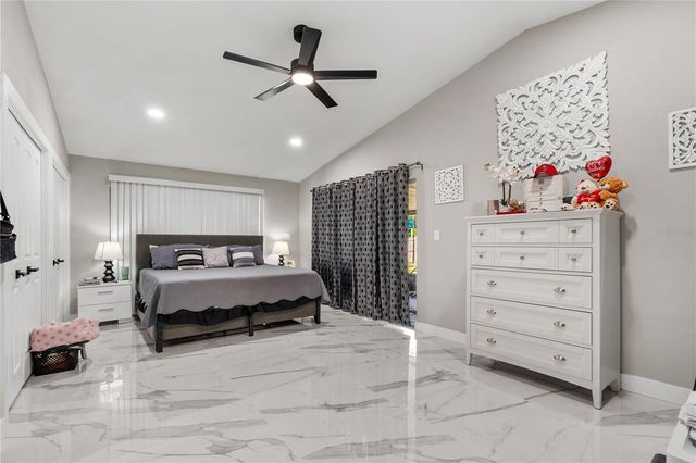 5721 CARROLLWOOD MEADOWS DRIVE, Tampa, FL 33625