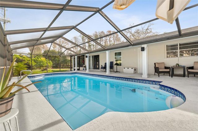 5721 CARROLLWOOD MEADOWS DRIVE, Tampa, FL 33625