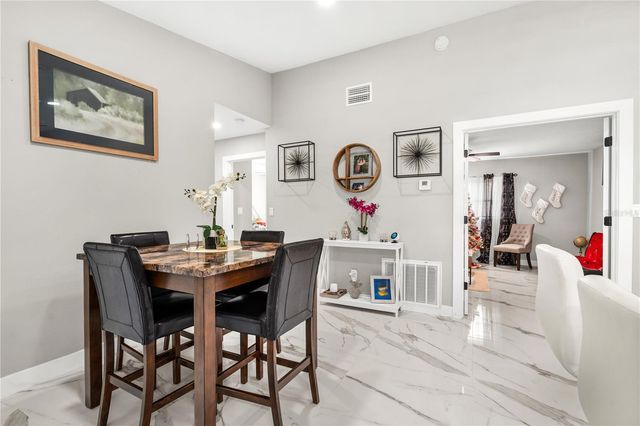 5721 CARROLLWOOD MEADOWS DRIVE, Tampa, FL 33625