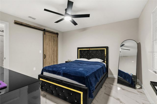 5721 CARROLLWOOD MEADOWS DRIVE, Tampa, FL 33625