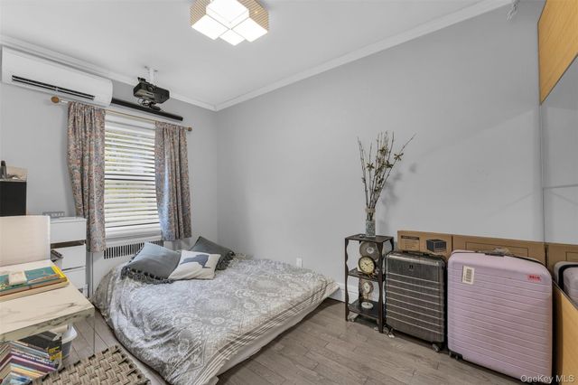 261 Central Avenue D1, Lawrence, NY 11559