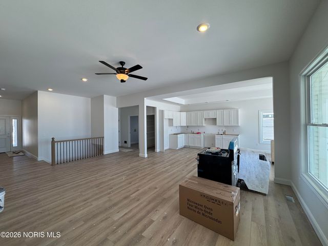 1324 Limerick Lane, Waterville, OH 43566