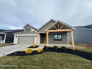 1324 Limerick Lane, Waterville, OH 43566