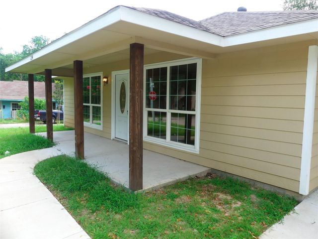 214 Braz, Bonham, TX 75418