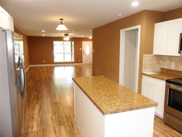 214 Braz, Bonham, TX 75418