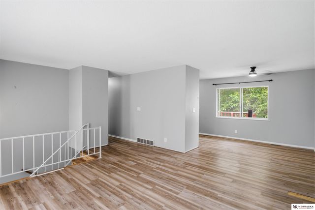 3006 Wayne Street, Bellevue, NE 68005
