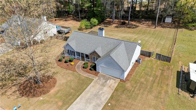 716 Manor Ridge Drive, Loganville, GA 30052