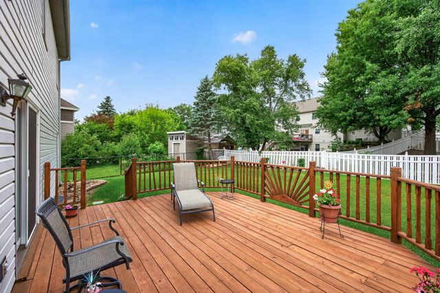 2230 Woodbridge Way, Woodbury, MN 55125
