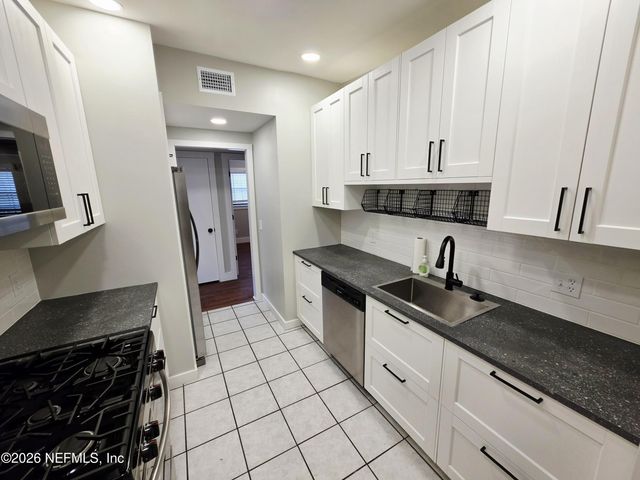 2146 ANTILLES Court, Jacksonville, FL 32216