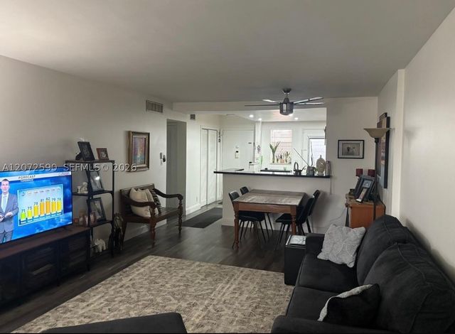500 NE 12th Ave 704, Hallandale Beach, FL 33009