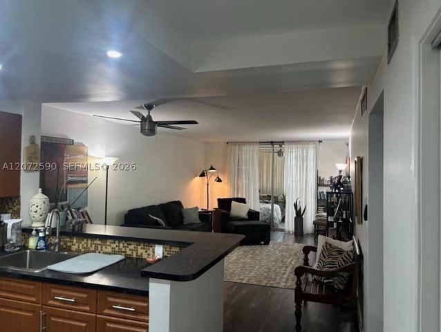 500 NE 12th Ave 704, Hallandale Beach, FL 33009
