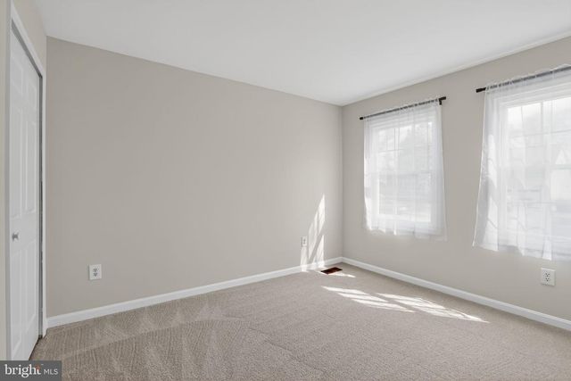 306 LOUNSBURY CT NE, Leesburg, VA 20176