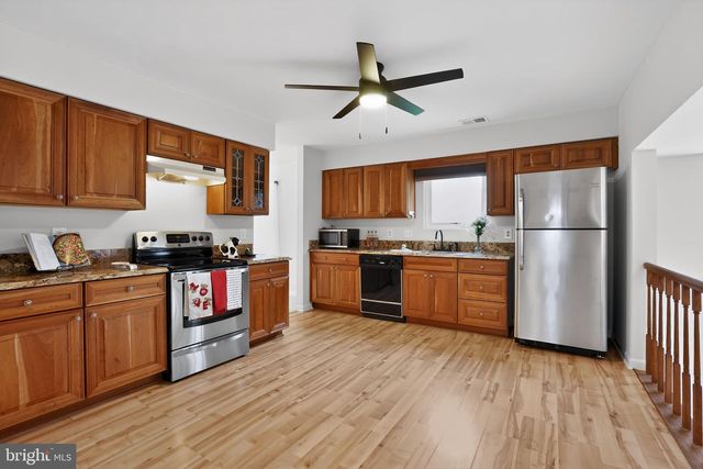 306 LOUNSBURY CT NE, Leesburg, VA 20176