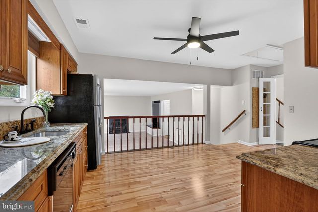 306 LOUNSBURY CT NE, Leesburg, VA 20176