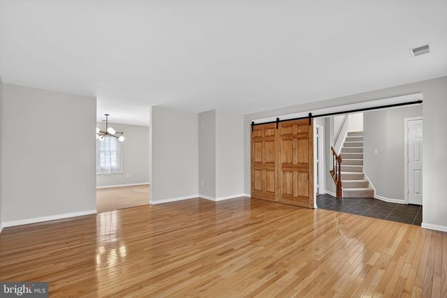 306 LOUNSBURY CT NE, Leesburg, VA 20176