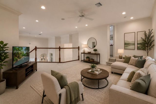 5724 Oakmont Avenue, Hollywood, FL 33312