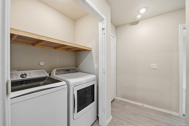 5731 FALCON POINT, San Antonio, TX 78222