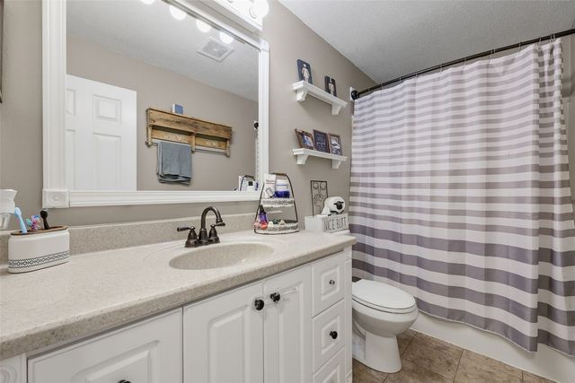 3150 7th St, Marion, IA 52302