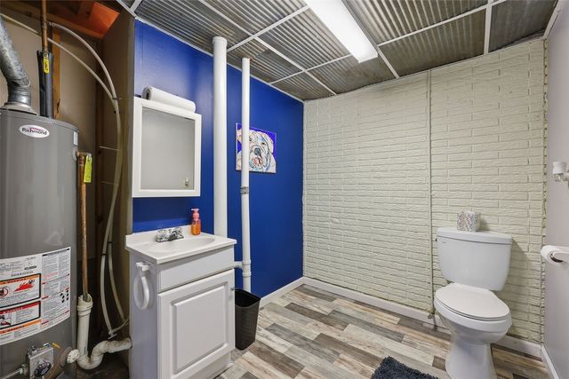 3150 7th St, Marion, IA 52302