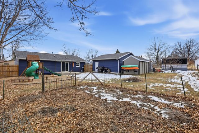 3150 7th St, Marion, IA 52302