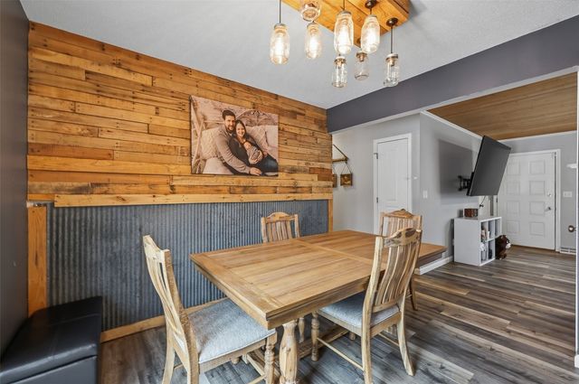 3150 7th St, Marion, IA 52302