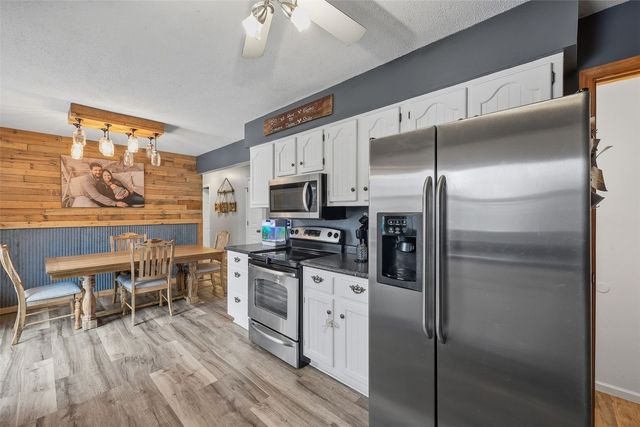 3150 7th St, Marion, IA 52302